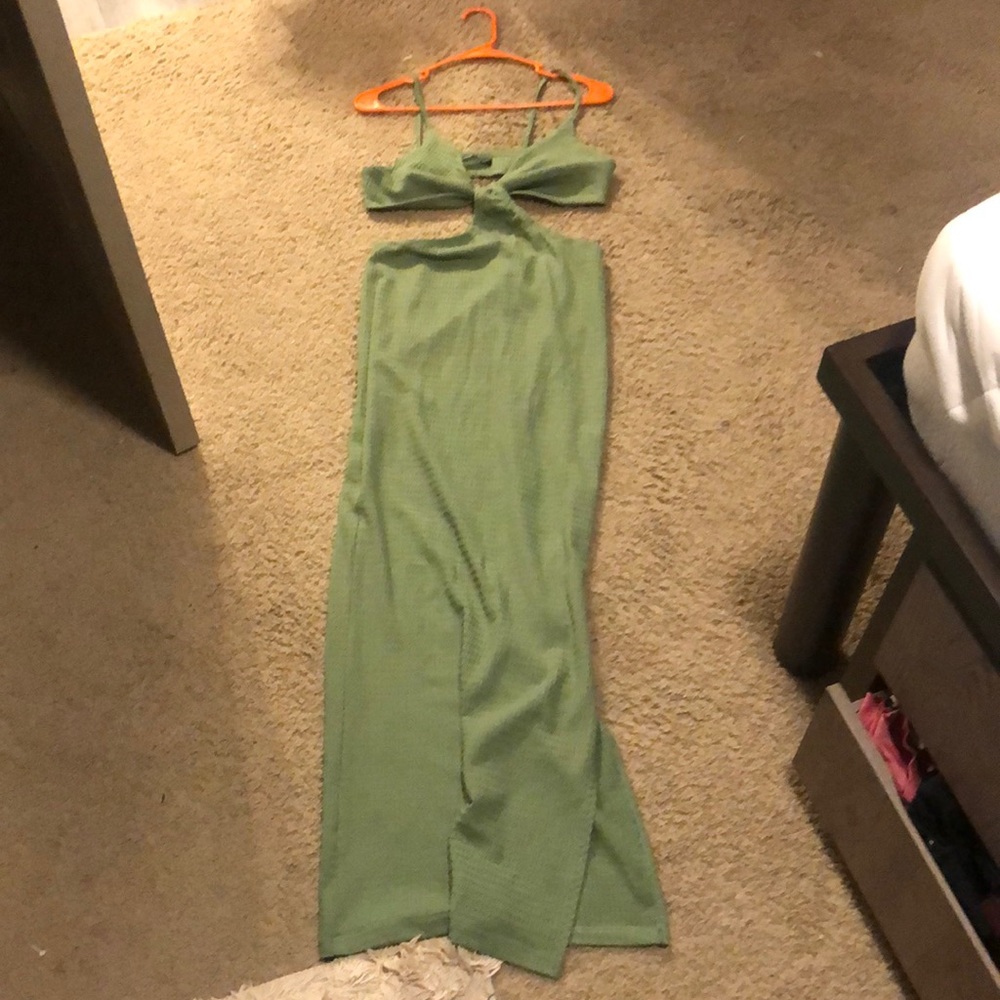 Tiktok dress maxi with slit